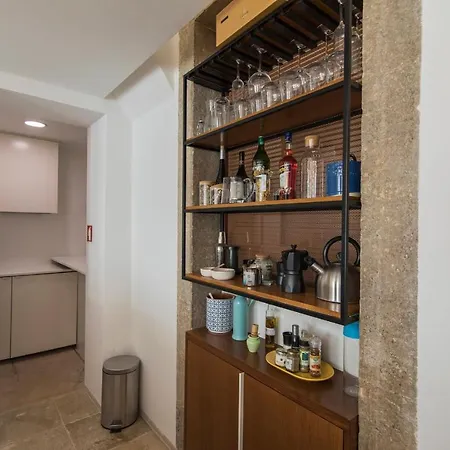Lovelystay - Chiado 3bedroom Secret Lejlighed Lisboa