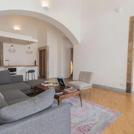 Lejlighed Lovelystay - Chiado 3bedroom Secret Lisboa