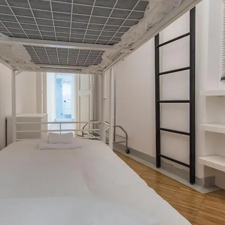 Lovelystay - Chiado 3bedroom Secret Lisboa