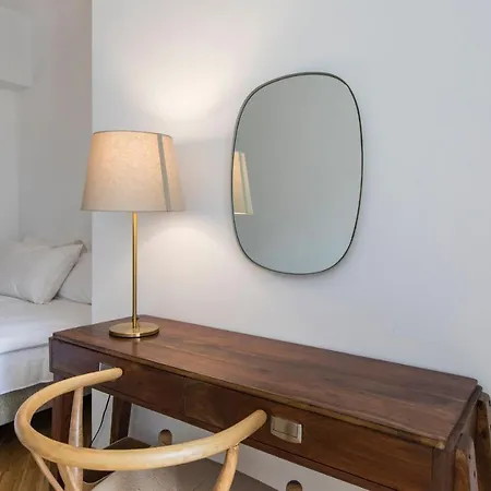 Lovelystay - Chiado 3bedroom Secret Διαμέρισμα Lisboa