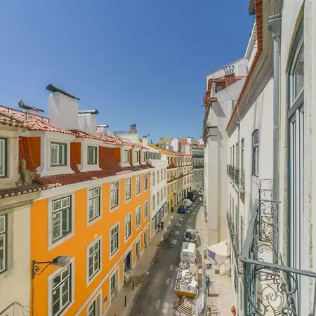 Lovelystay - Chiado 3bedroom Secret Lisboa