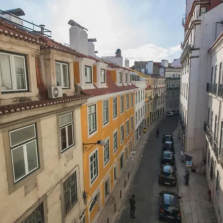 Lovelystay - Chiado 3bedroom Secret Lisboa