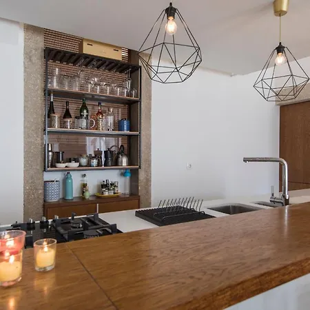Lovelystay - Chiado 3bedroom Secret Διαμέρισμα *